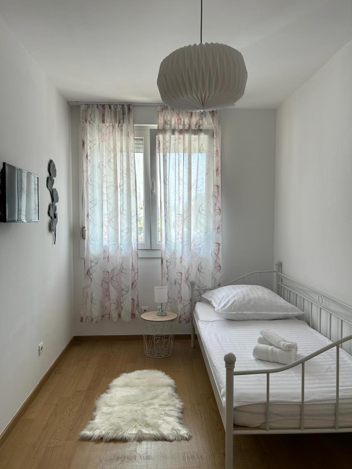 Apartment Dalmatinos Split Znjan Eksteriør billede
