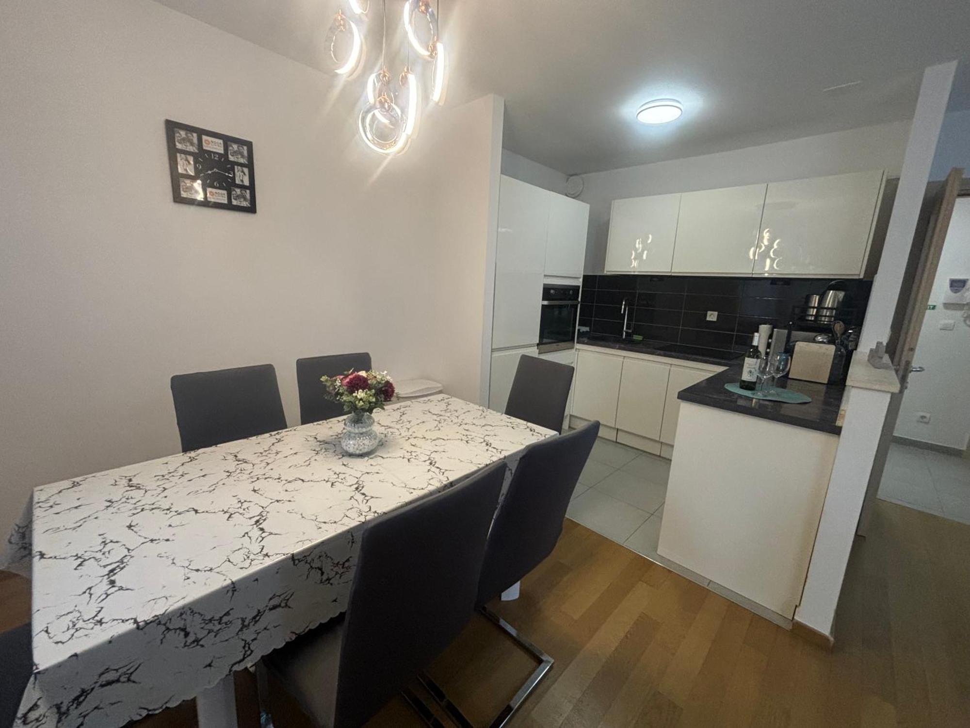 Apartment Dalmatinos Split Znjan Eksteriør billede