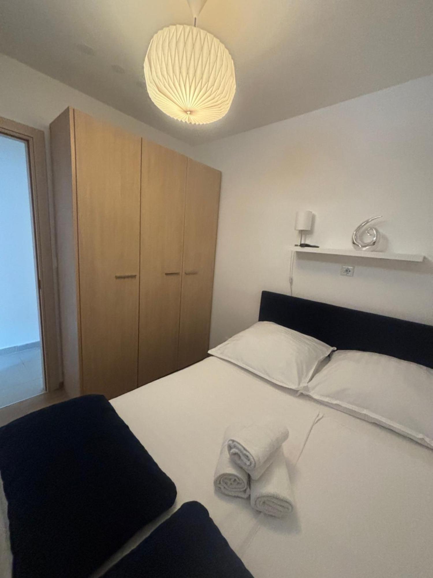 Apartment Dalmatinos Split Znjan Eksteriør billede