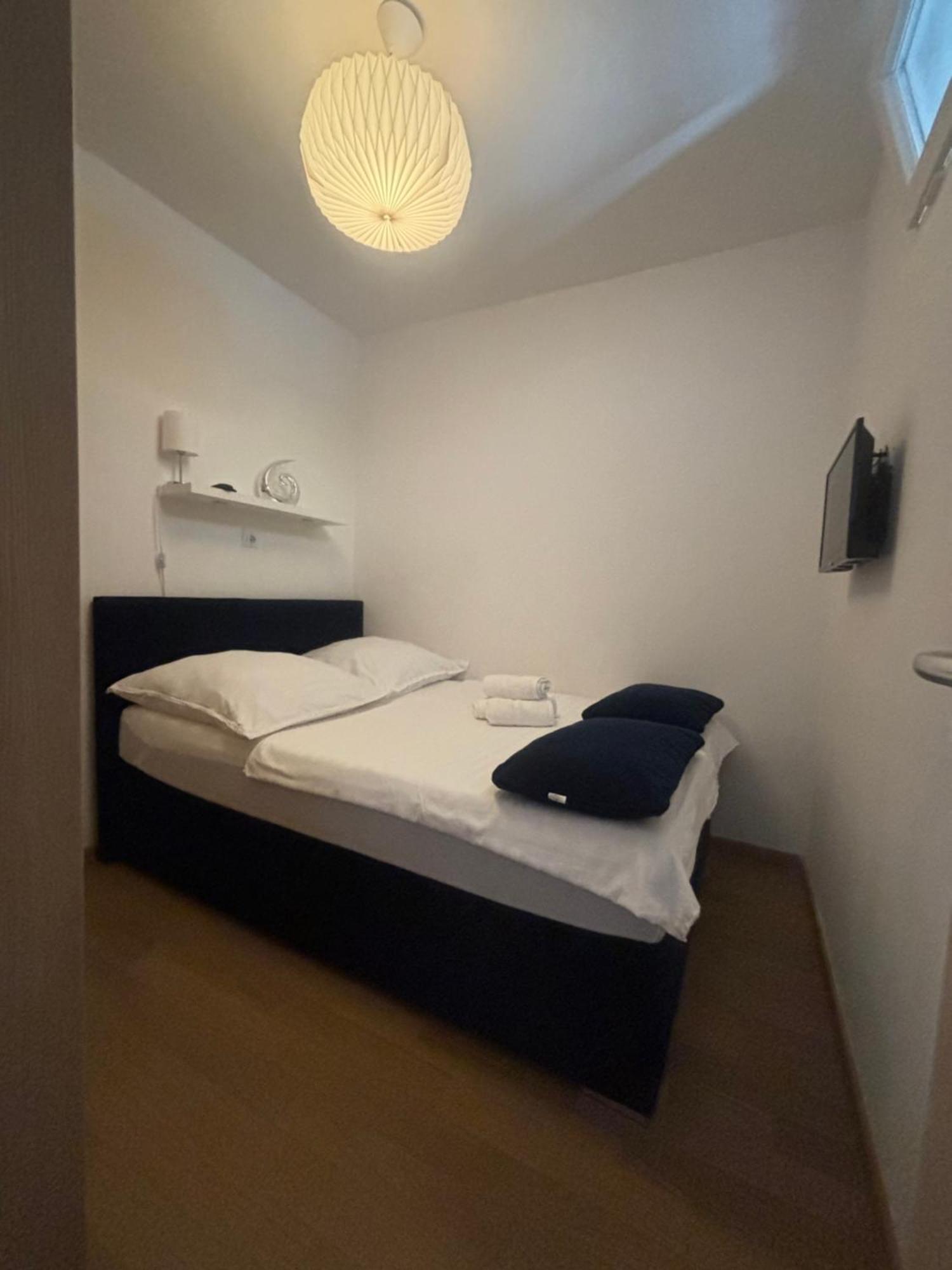 Apartment Dalmatinos Split Znjan Eksteriør billede