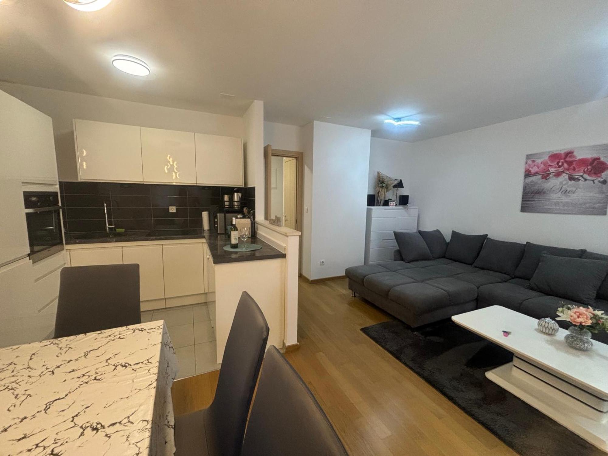 Apartment Dalmatinos Split Znjan Eksteriør billede